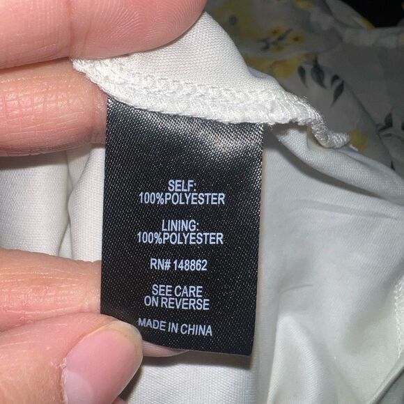 Torrid Chiffon Floral Print Cold Shoulder Blouse Size 5 (5X) EUC - Picture 8 of 10